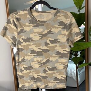 American Eagle Outfitters Tan and Gray Camo Baby Tee